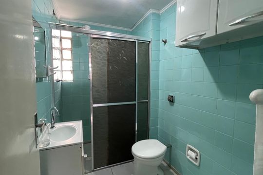 Banheiro de apartamento para alugar com 1 quarto, 38m² em Sé, São Paulo