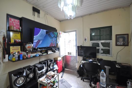 Sala de casa à venda com 1 quarto, 72m² em Guapira, São Paulo
