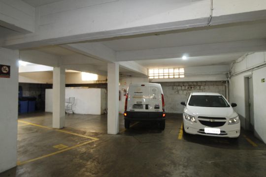 Garagem de apartamento para alugar com 3 quartos, 153m² em Independência, Porto Alegre