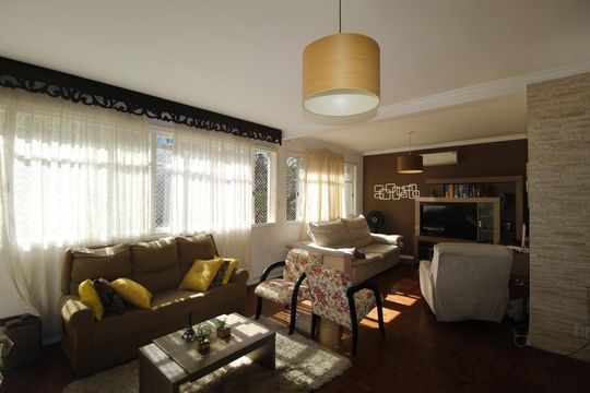 Sala de apartamento para alugar com 3 quartos, 153m² em Independência, Porto Alegre