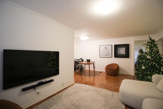 Sala de apartamento à venda com 2 quartos, 90m² em Indianópolis, São Paulo