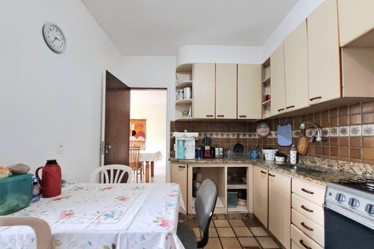 Apartamento à venda com 4 quartos, 165m² em Santa Lúcia, Belo Horizonte