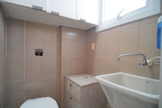 Banheiro de serviço de apartamento para alugar com 2 quartos, 85m² em Centro, Novo Hamburgo
