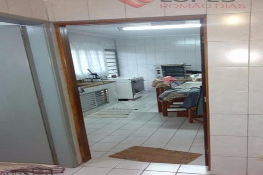 Casa à venda com 4 quartos, 180m² em Jardim Santo Elias, São Paulo