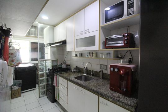 Cozinha de apartamento à venda com 2 quartos, 66m² em Recreio dos Bandeirantes, Rio de Janeiro