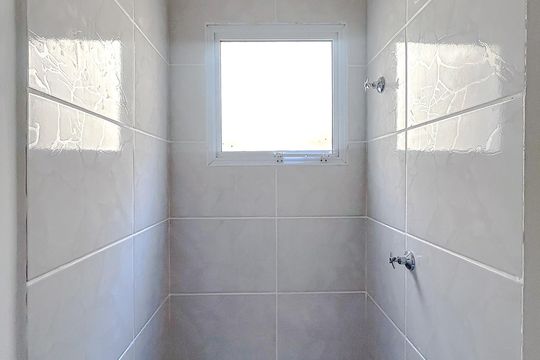 Banheiro de kitnet/studio à venda com 1 quarto, 36m² em Vila Granada, São Paulo