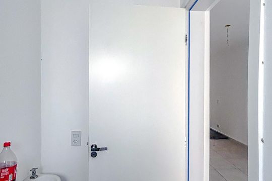 Banheiro de kitnet/studio à venda com 1 quarto, 36m² em Vila Granada, São Paulo