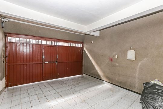 Garagem de casa à venda com 4 quartos, 175m² em Jardim Vergueiro (sacoma), São Paulo