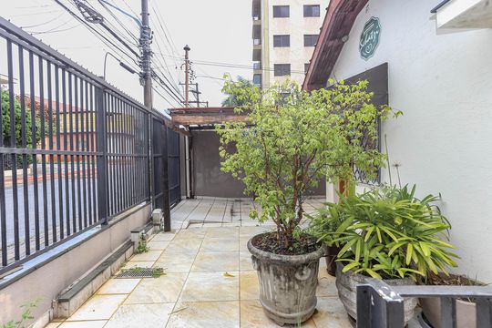 Garagem de casa para alugar com 7 quartos, 178m² em Vila Moinho Velho, São Paulo