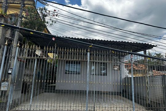 Casa para alugar com 4 quartos, 305m² em Encantado, Rio de Janeiro