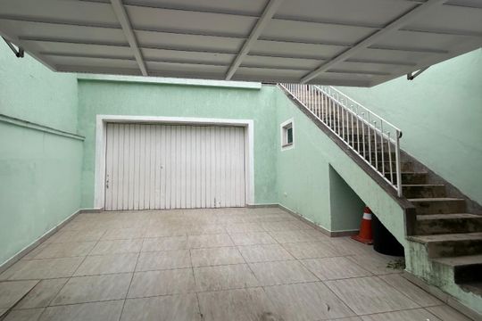 Casa para alugar com 4 quartos, 330m² em Vila Mazzei, São Paulo