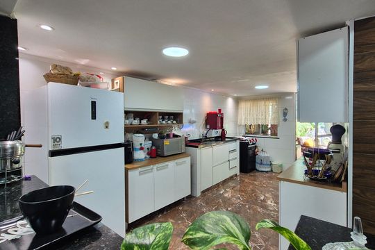 Cozinha  de casa de condomínio para alugar com 3 quartos, 400m² em Vargem Grande, Rio de Janeiro
