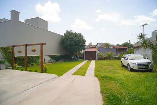 Quintal de casa à venda com 2 quartos, 600m² em Pátria Nova, Novo Hamburgo