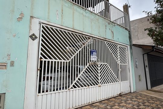Fachada de casa para alugar com 2 quartos, 100m² em Loteamento Serra dos Cristais, Várzea Paulista