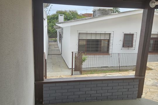 Casa para alugar com 3 quartos, 163m² em Nonoai, Porto Alegre