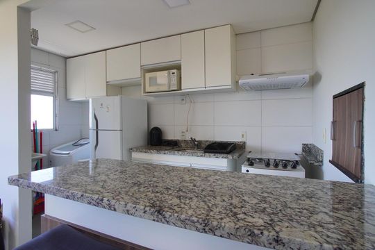 Cozinha de apartamento à venda com 2 quartos, 50m² em Passo das Pedras, Porto Alegre