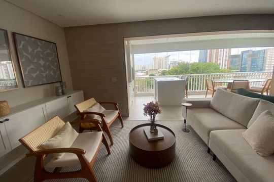 Sala de Estar de apartamento à venda com 3 quartos, 154m² em Jardim Caravelas, São Paulo