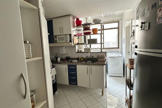 Cozinha de apartamento à venda com 3 quartos, 118m² em Recreio dos Bandeirantes, Rio de Janeiro