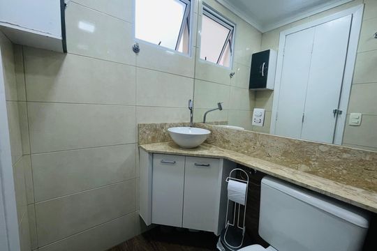 Banheiro de apartamento para alugar com 2 quartos, 45m² em Ponte Grande, Guarulhos