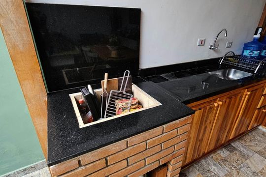 Casa à venda com 2 quartos, 180m² em Vila Congonhas, São Paulo