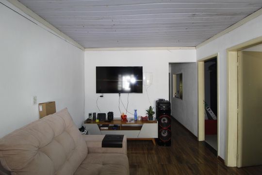 Sala de casa para alugar com 3 quartos, 106m² em Costa E Silva, Porto Alegre