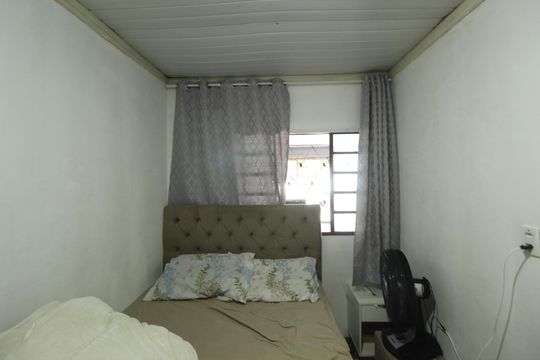 Quarto 1 de casa para alugar com 3 quartos, 106m² em Costa E Silva, Porto Alegre