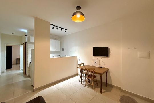 Sala de casa para alugar com 1 quarto, 35m² em Chácara Santo Antônio (zona Sul), São Paulo