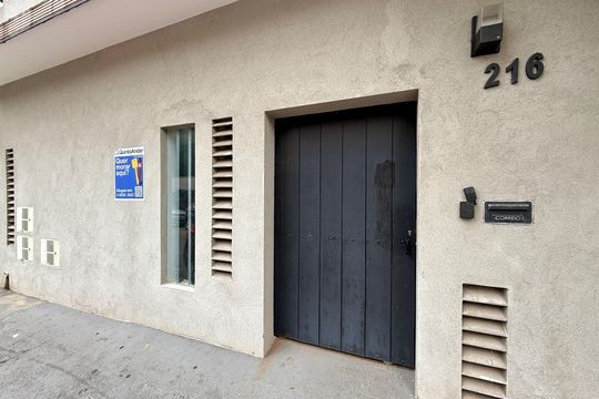 Fachada de casa para alugar com 1 quarto, 35m² em Chácara Santo Antônio (zona Sul), São Paulo