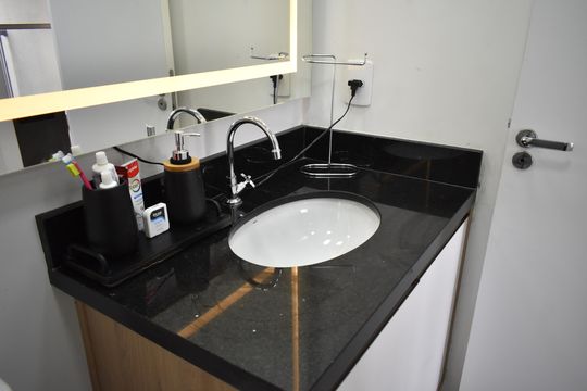 Banheiro de apartamento para alugar com 1 quarto, 35m² em Vila Clementino, São Paulo