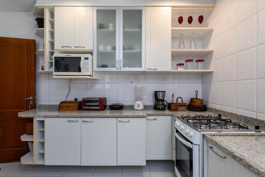 Cozinha de casa à venda com 5 quartos, 1500m² em Vargem Grande, Rio de Janeiro