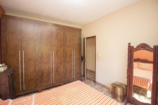 Quarto 1 de casa para alugar com 3 quartos, 360m² em Fonte Grande, Contagem