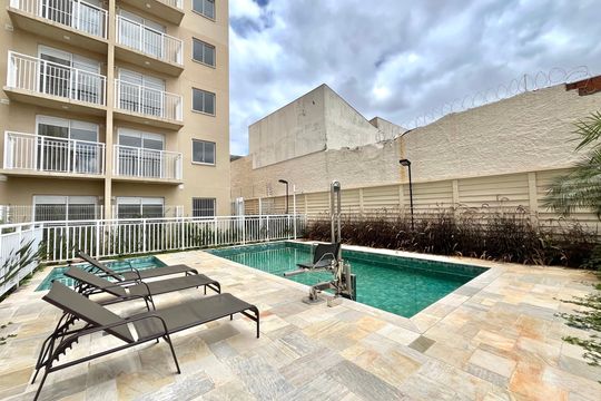 Área comum - Piscina de apartamento para alugar com 1 quarto, 30m² em Jardim Itacolomi, São Paulo