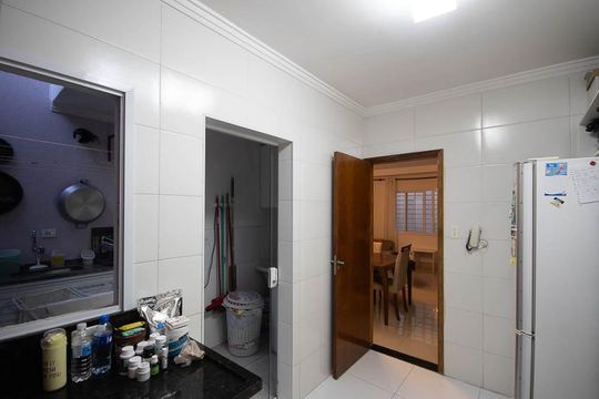 Cozinha de casa de condomínio à venda com 3 quartos, 100m² em Jardim Leonor Mendes de Barros, São Paulo