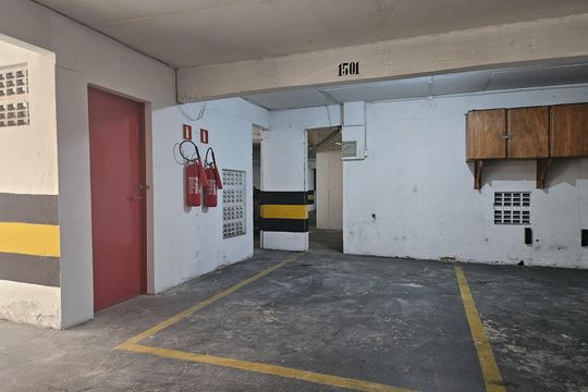garagem  de apartamento para alugar com 3 quartos, 113m² em Pituba, Salvador