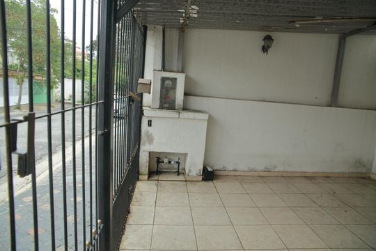 Garagem  de casa à venda com 2 quartos, 140m² em Vila Santa Izabel, São Bernardo do Campo