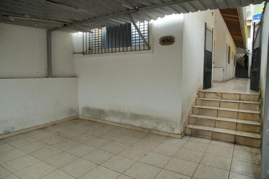Garagem  de casa à venda com 2 quartos, 140m² em Vila Santa Izabel, São Bernardo do Campo
