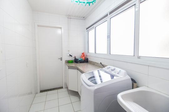 Área de Serviço de apartamento para alugar com 3 quartos, 132m² em Tamboré, Santana de Parnaíba
