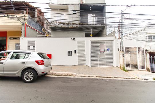 Fachada + Placa de apartamento à venda com 2 quartos, 87m² em Itaquera, São Paulo