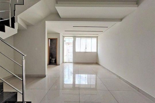 Casa à venda com 3 quartos, 105m² em Santa Amelia, Belo Horizonte