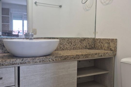 Apartamento para alugar com 3 quartos, 72m² em Jardim Sabará, Porto Alegre