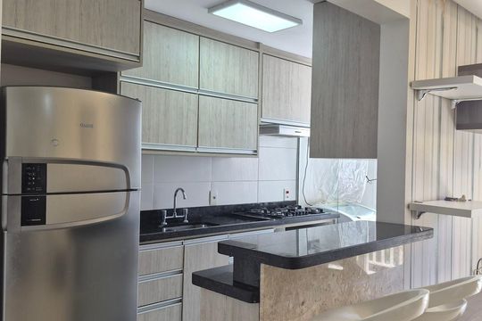 Apartamento para alugar com 3 quartos, 72m² em Jardim Sabará, Porto Alegre