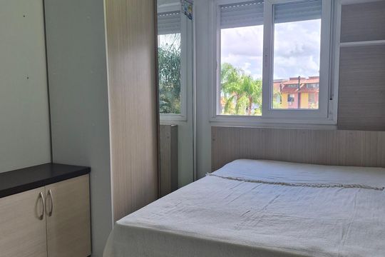 Apartamento para alugar com 3 quartos, 72m² em Jardim Sabará, Porto Alegre