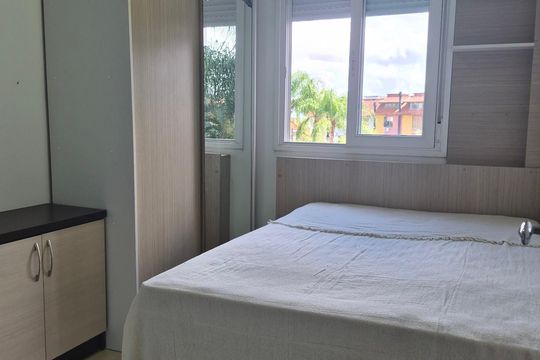 Apartamento para alugar com 3 quartos, 72m² em Jardim Sabará, Porto Alegre