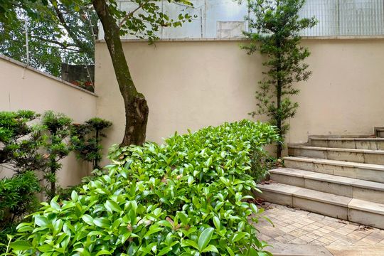Área comum de casa à venda com 4 quartos, 360m² em Vila Madalena, São Paulo