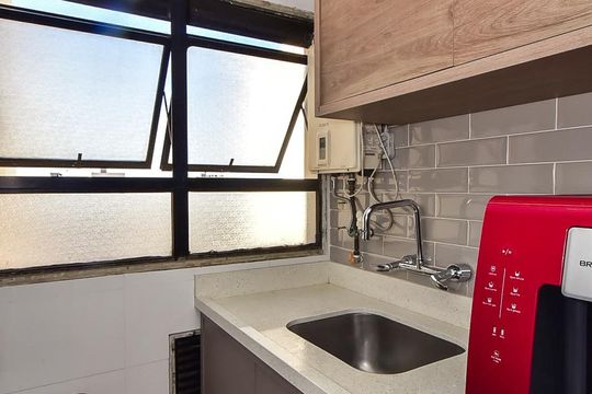 Área de Serviço  de apartamento para alugar com 3 quartos, 145m² em Jardim Caboré, São Paulo