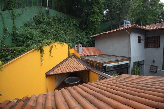 Vista  de casa de condomínio para alugar com 4 quartos, 588m² em Vila Albertina, São Paulo
