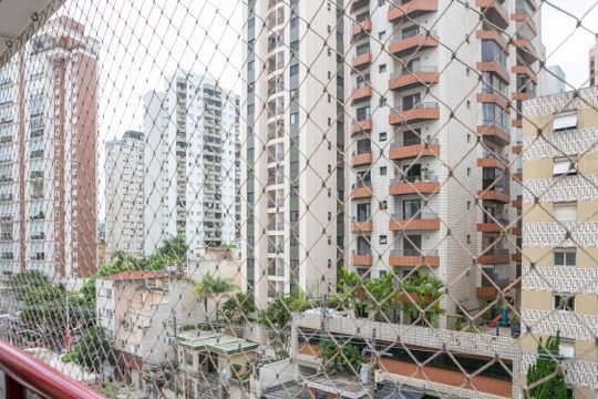 Vista da Sacada de apartamento à venda com 4 quartos, 132m² em Perdizes, São Paulo