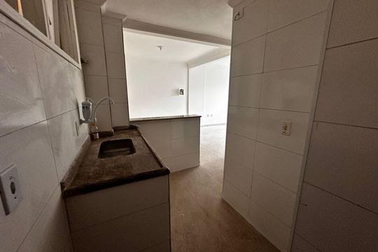 Cozinha de apartamento para alugar com 1 quarto, 50m² em Ilha Porchat, São Vicente