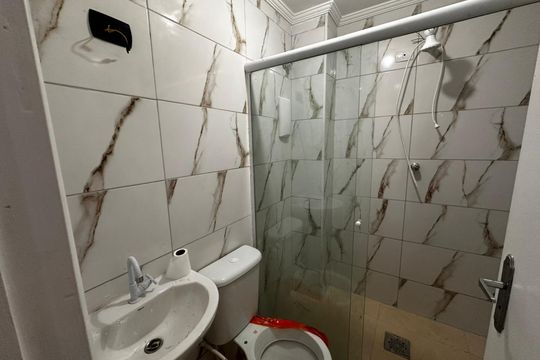 Banheiro de apartamento para alugar com 1 quarto, 50m² em Ilha Porchat, São Vicente