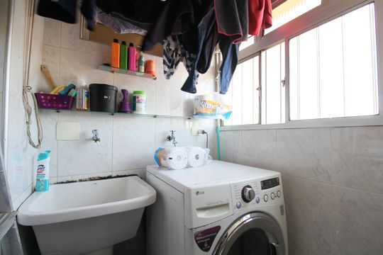 Apartamento à venda com 3 quartos, 74m² em Jardim das Palmas, São Paulo